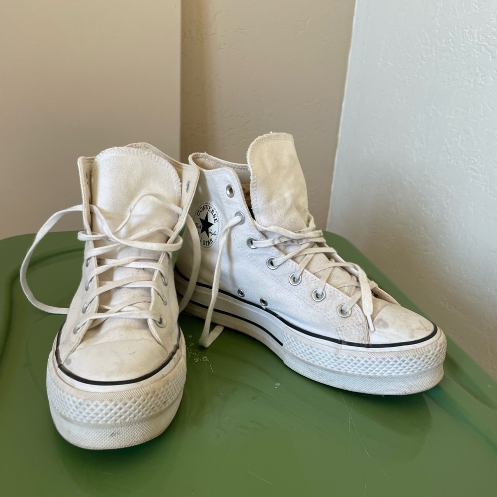 Converse Chuck Taylor All Star Lift Platform Canvas Sneakers